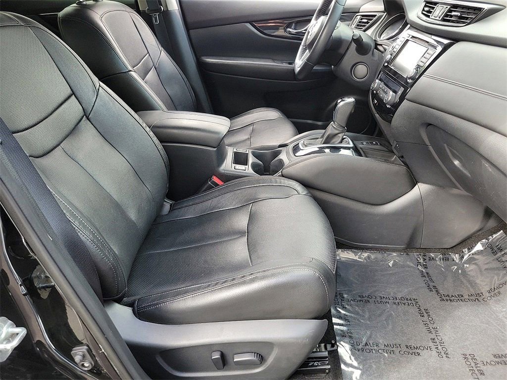 Used 2020 Nissan Rogue SL w/ Premium Package image 21