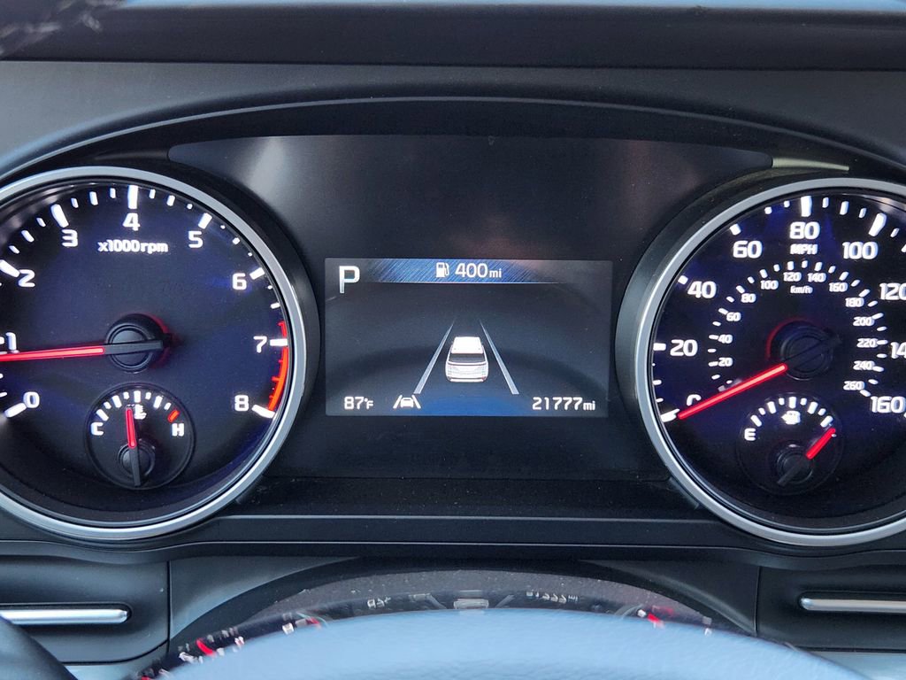 Used 2024 Kia Carnival LX image 14