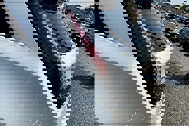 Used 2023 Cadillac XT4 Sport w/ Cold Weather Package image 28