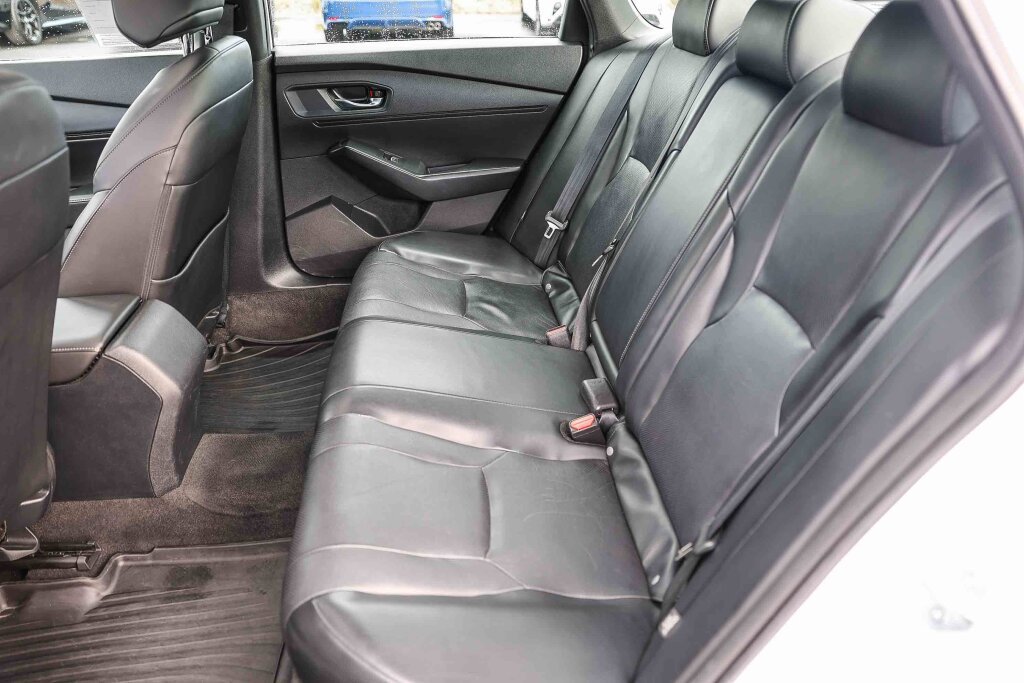 Used 2023 Honda Accord Sport image 9