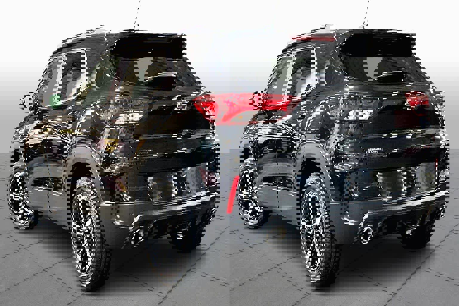 Used 2021 Chevrolet TrailBlazer RS w/ Sun and Liftgate Package image 11