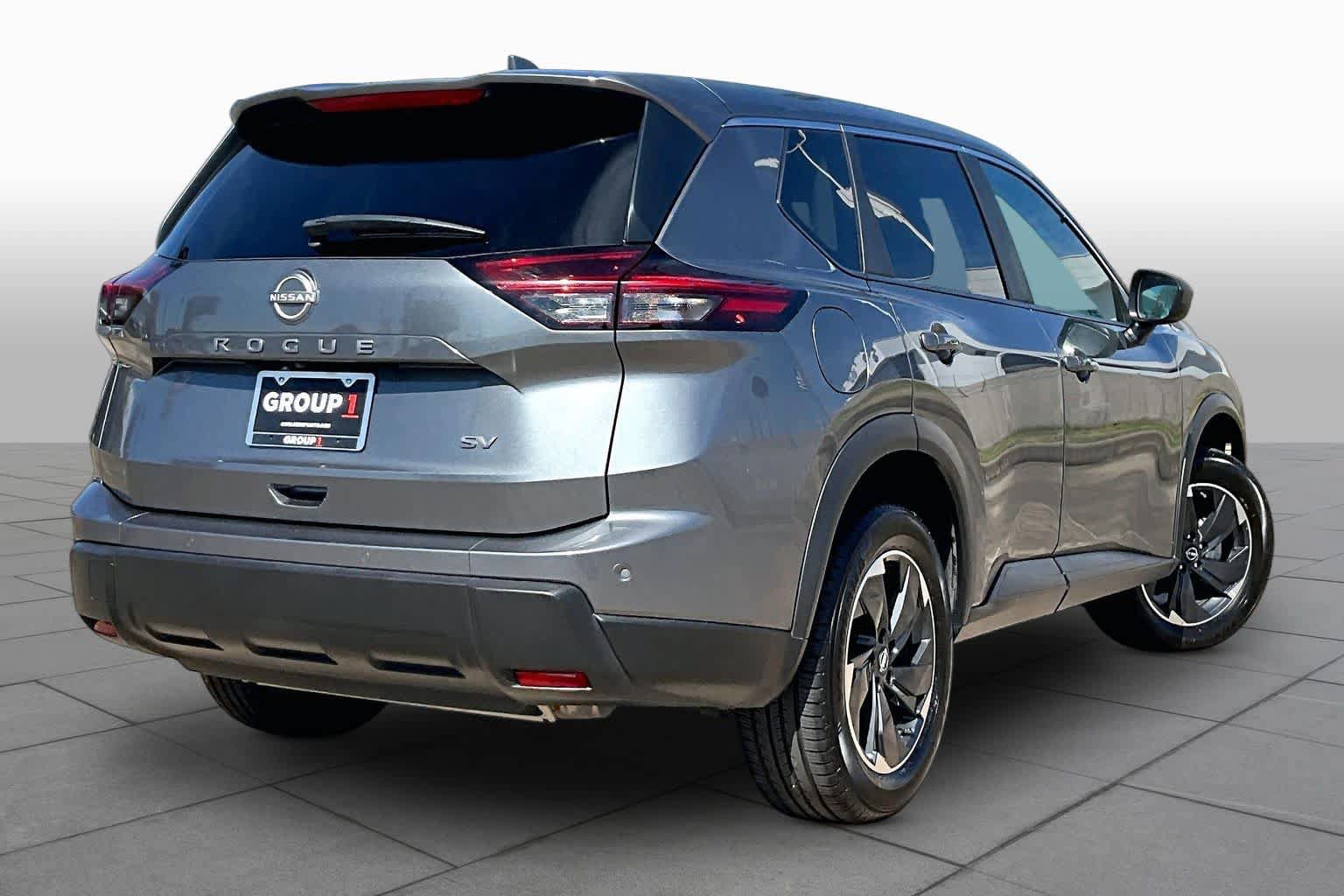 Certified 2024 Nissan Rogue SV FWD image 13