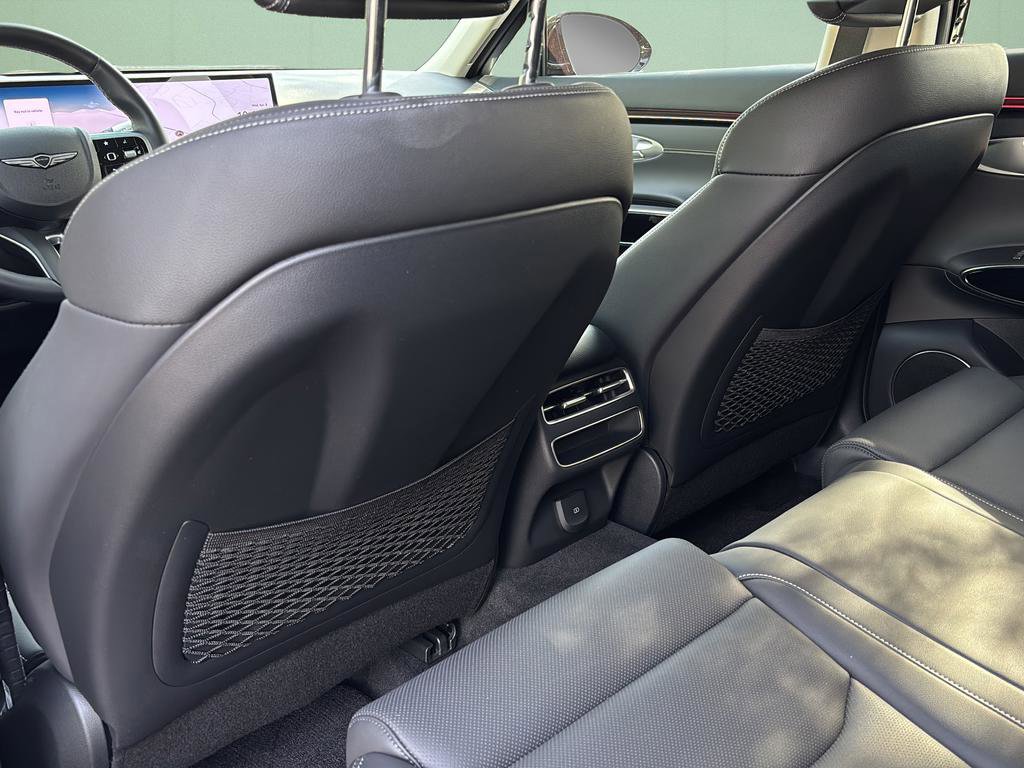 Certified 2026 Genesis GV70 2.5T image 17
