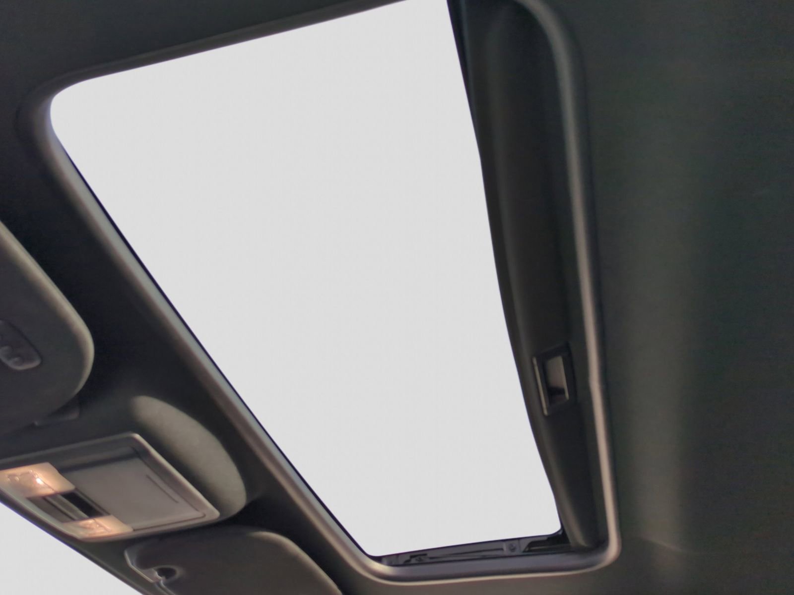 Used 2016 Lincoln Navigator Select image 22