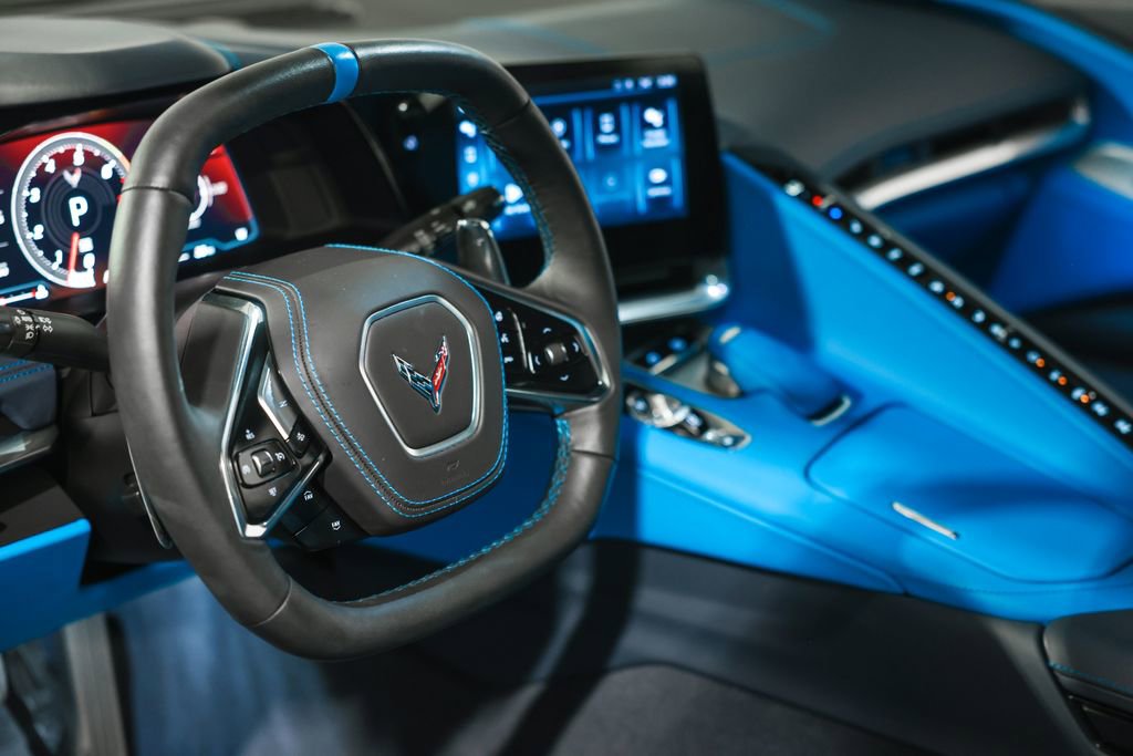 Used 2024 Chevrolet Corvette Stingray Premium Cpe RWD image 33