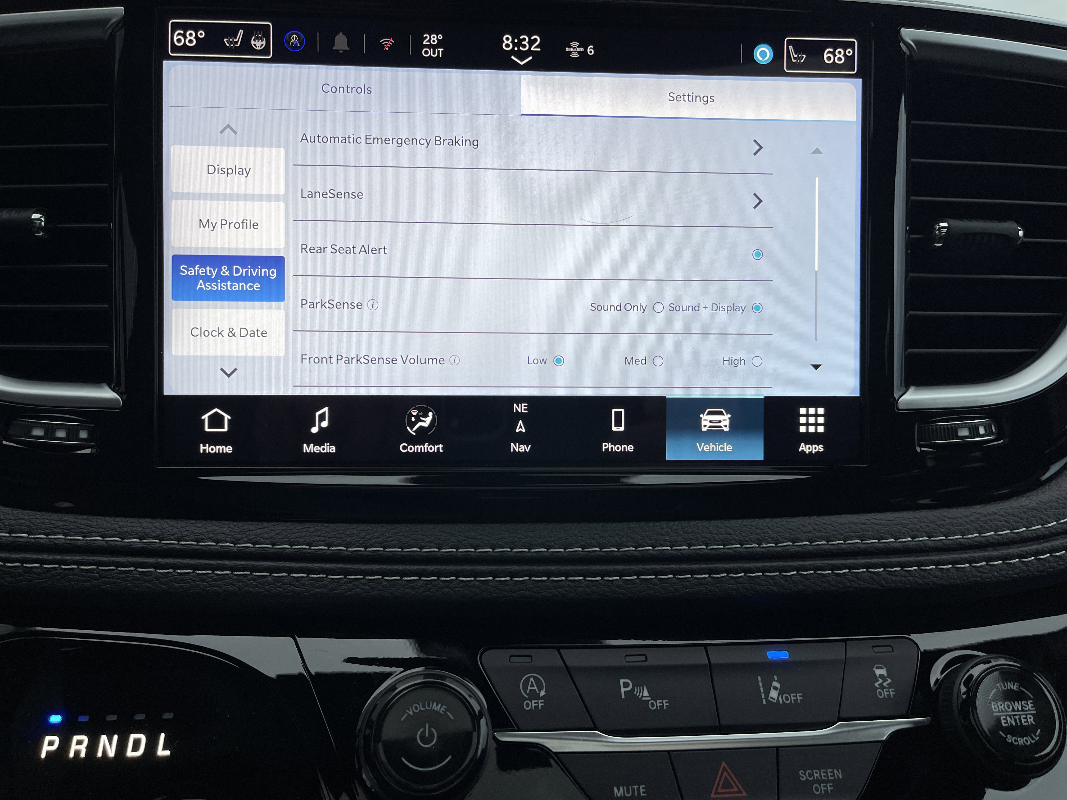 New 2026 Chrysler Pacifica Limited w/ Trailer Tow Group image 32