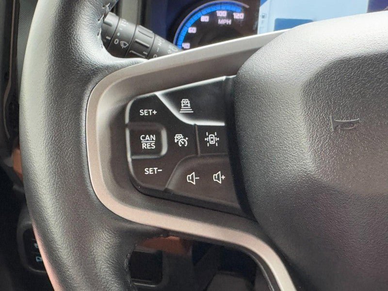 Used 2024 Ford Bronco Outer Banks image 13