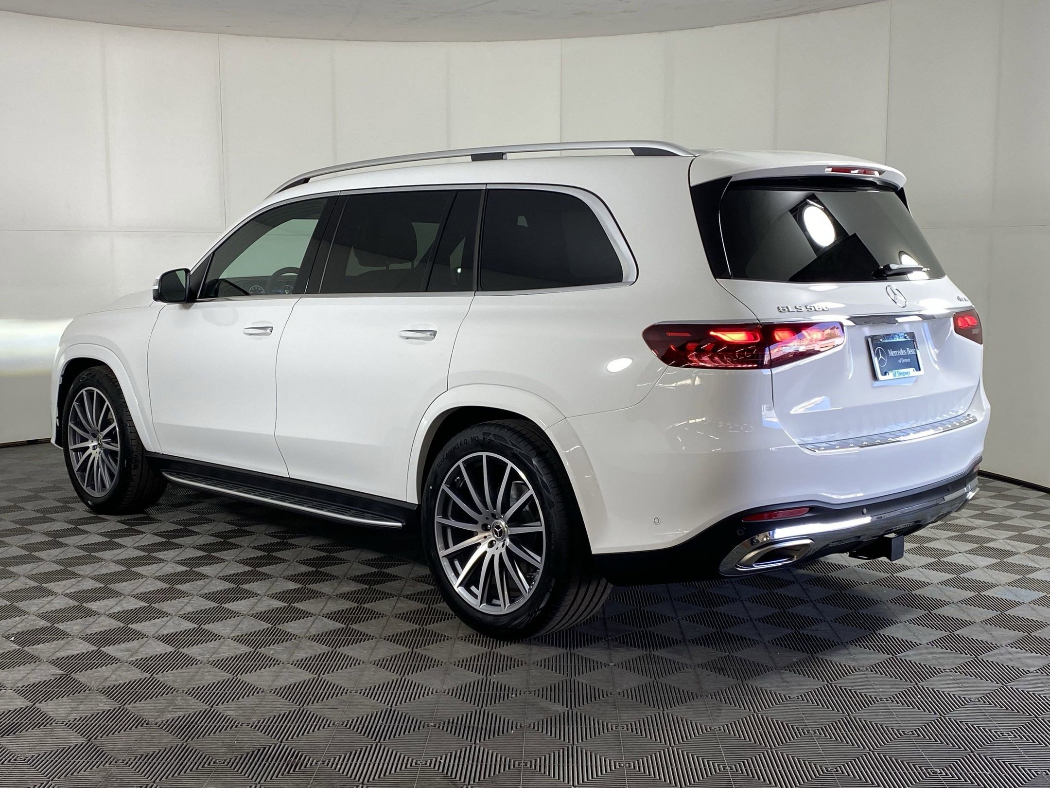 New 2025 Mercedes-Benz GLS 580 4MATIC image 3