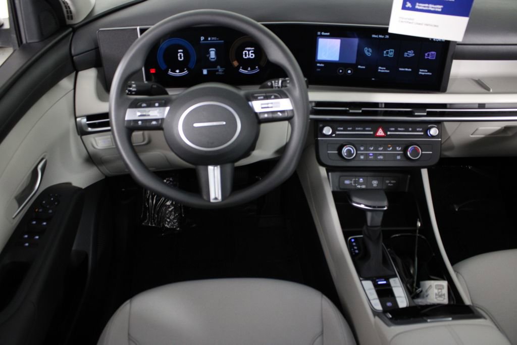 Certified 2026 Hyundai Tucson SE image 8