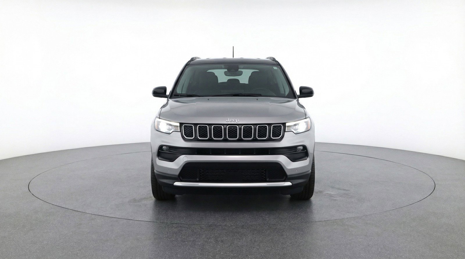Used 2025 Jeep Compass Limited image 2