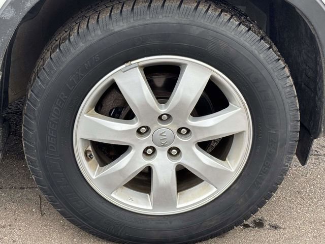 Used 2013 Kia Sorento LX image 23