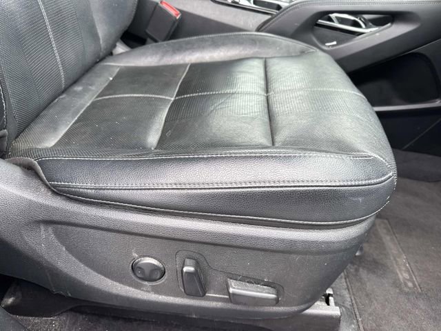 Used 2023 Kia Telluride EX w/ EX Captain's Chair Package image 16