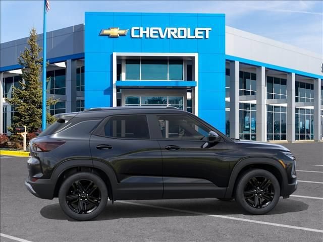 New 2026 Chevrolet TrailBlazer LT w/ Midnight Edition FWD image 5