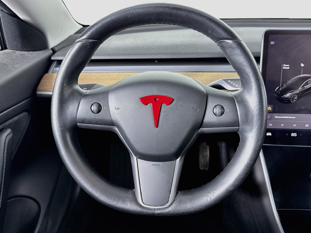 Used 2019 Tesla Model 3 Standard Range RWD image 16