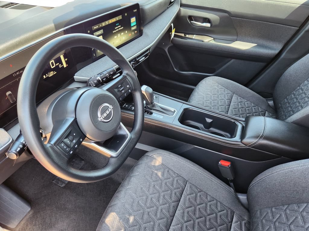 Certified 2025 Nissan Kicks SV AWD/4WD image 10