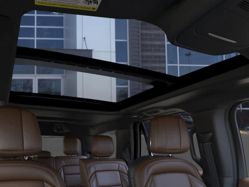 New 2025 Lincoln Navigator Reserve image 22