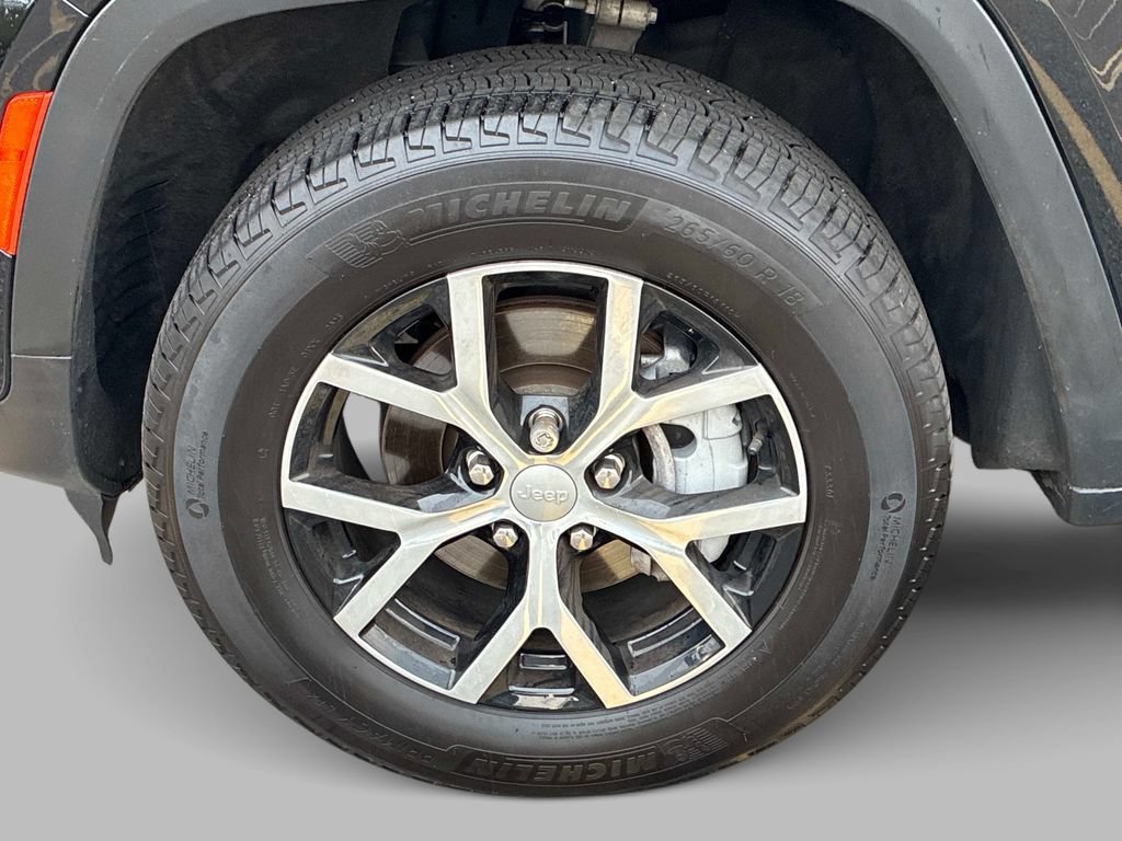 Certified 2025 Jeep Grand Cherokee Limited AWD/4WD image 15