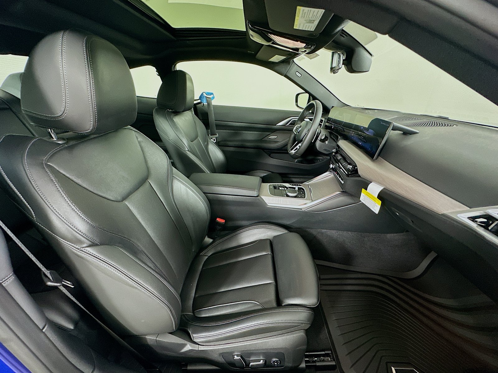 New 2026 BMW 430i xDrive Coupe w/ M Sport Package AWD/4WD image 39
