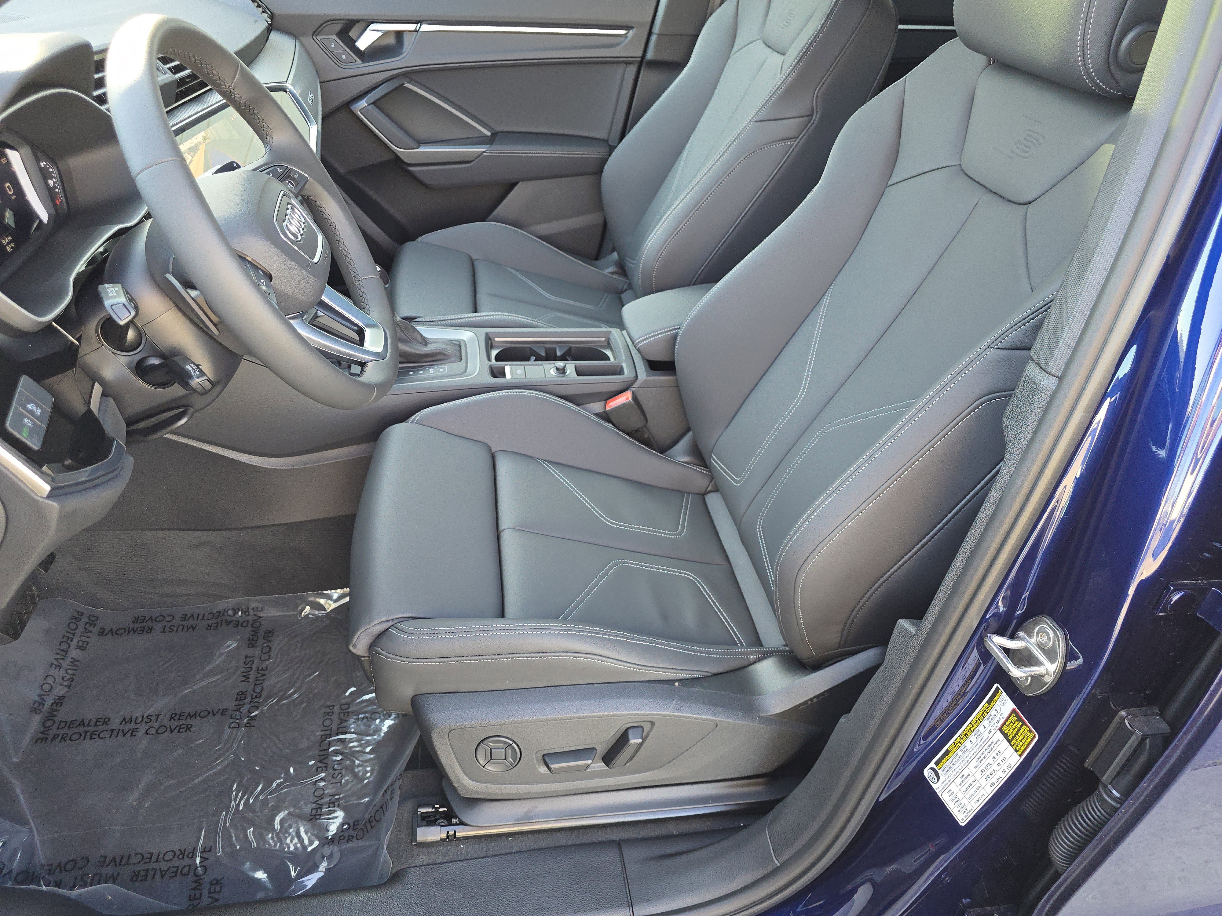 New 2025 Audi Q3 2.0T Premium image 18