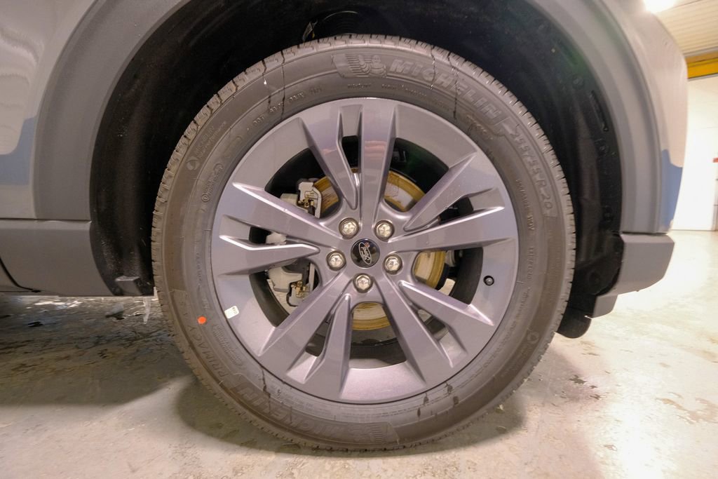 New 2026 Ford Explorer Active w/ Active Comfort Package image 38