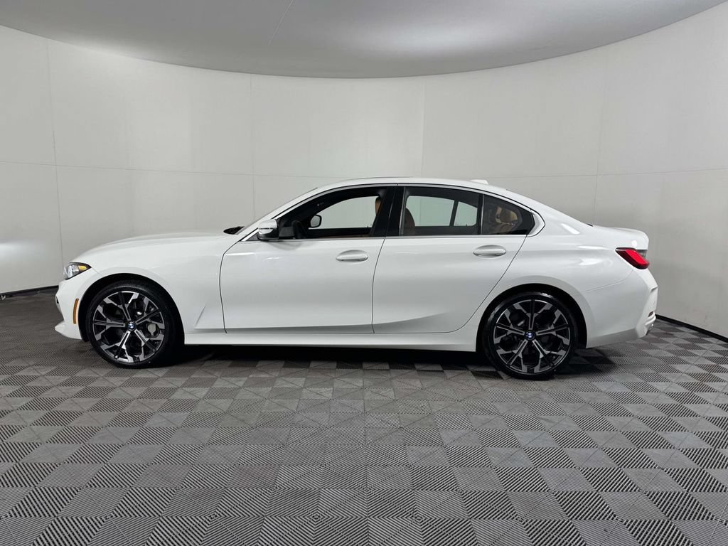 Used 2026 BMW 330i xDrive Sedan w/ Premium Package AWD/4WD image 11