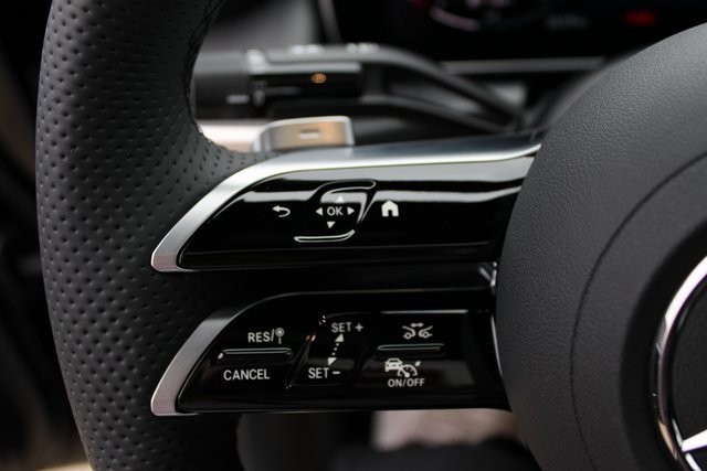 New 2025 Mercedes-Benz GLC 300 4MATIC image 17