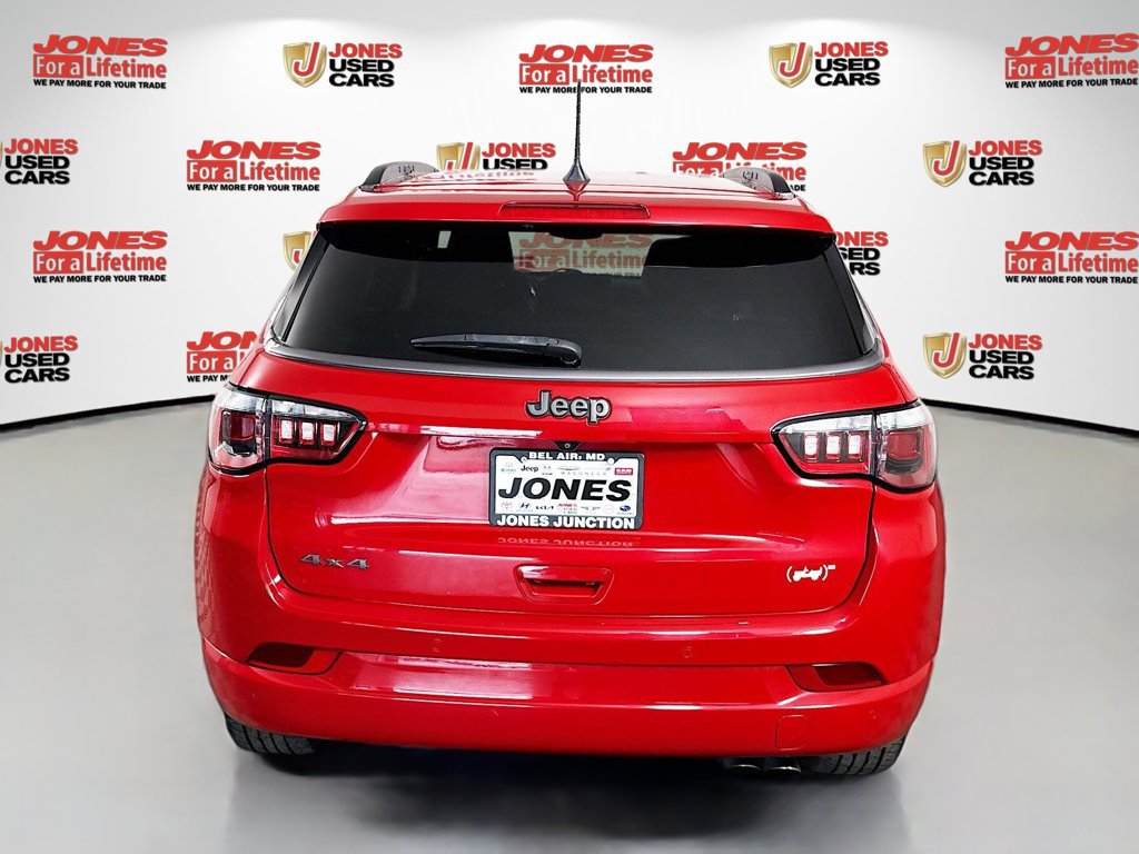Used 2022 Jeep Compass Limited AWD/4WD image 15