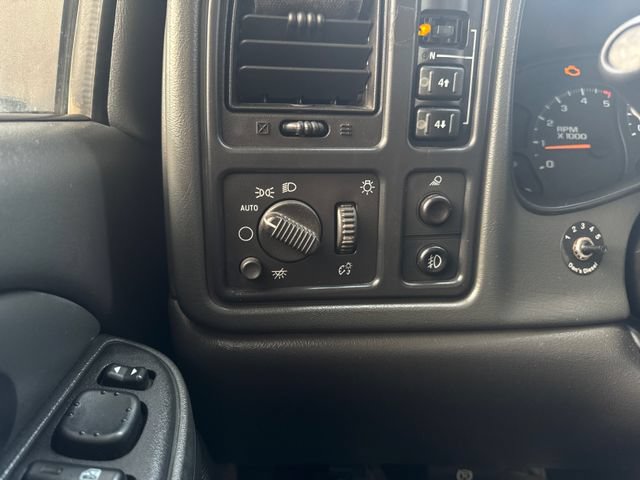 Used 2007 Chevrolet Silverado 2500 LT w/ Heavy-Duty Power Package AWD/4WD image 18