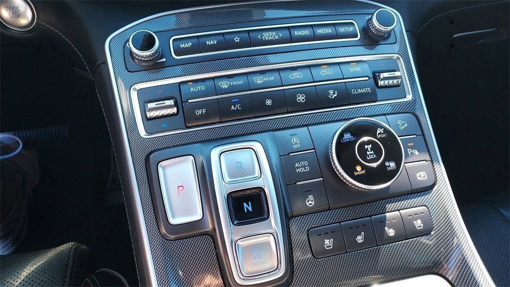 Used 2021 Hyundai Santa Fe Limited image 15