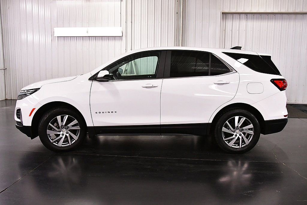 Used 2023 Chevrolet Equinox LT image 4