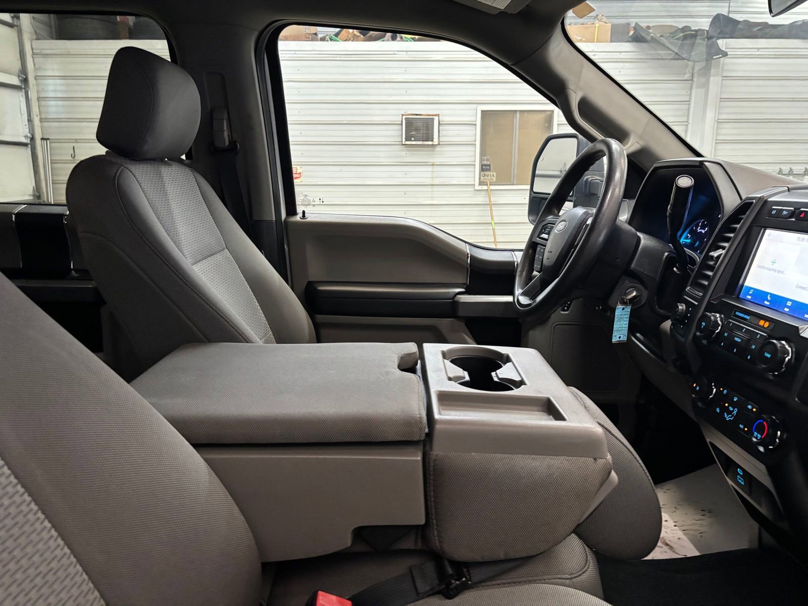 Used 2020 Ford F250 XLT w/ FX4 Off-Road Package AWD/4WD image 27