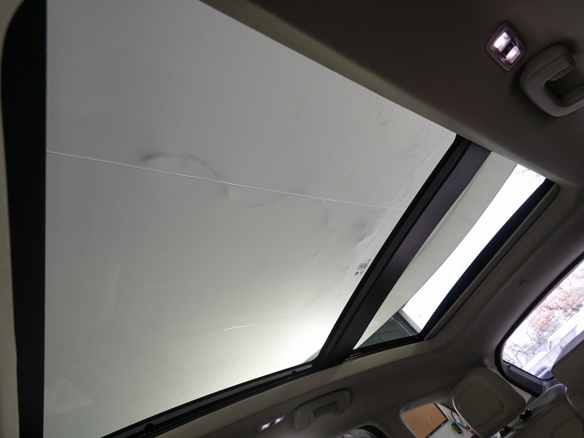 Used 2025 Lincoln Corsair Grand Touring w/ Jet Appearance Package image 26