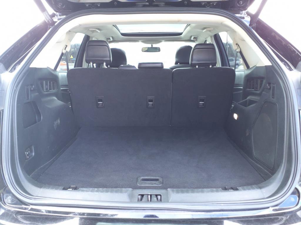 Used 2018 Ford Edge Titanium w/ Equipment Group 301A image 13