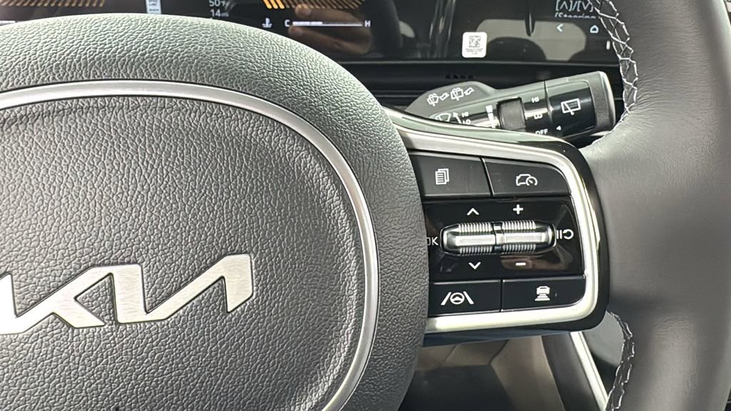 New 2026 Kia Carnival image 24