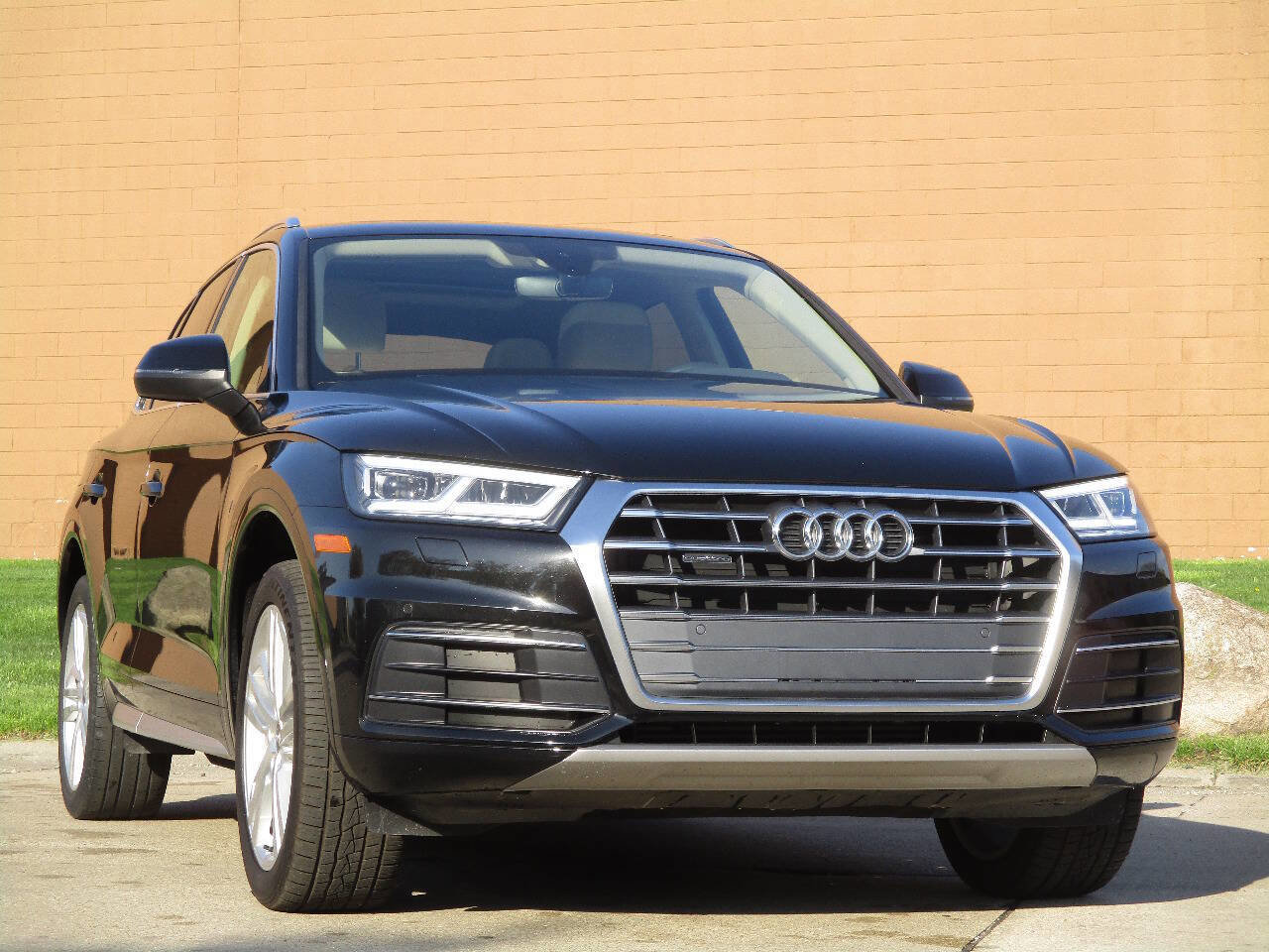 Used 2018 Audi Q5 2.0T Premium Plus AWD/4WD image 45
