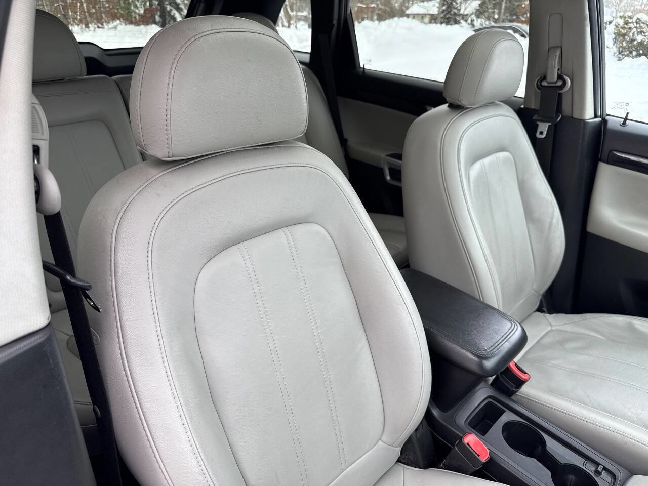 Used 2013 Chevrolet Captiva Sport LTZ FWD image 18