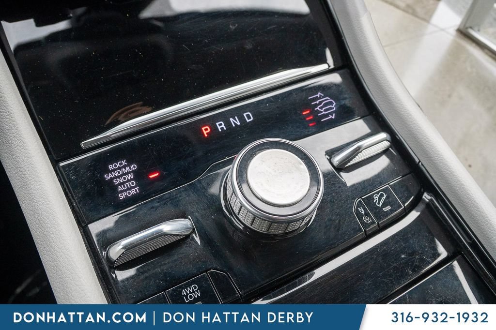 Used 2021 Jeep Grand Cherokee L Summit w/ Advanced Protech Group IV AWD/4WD image 9