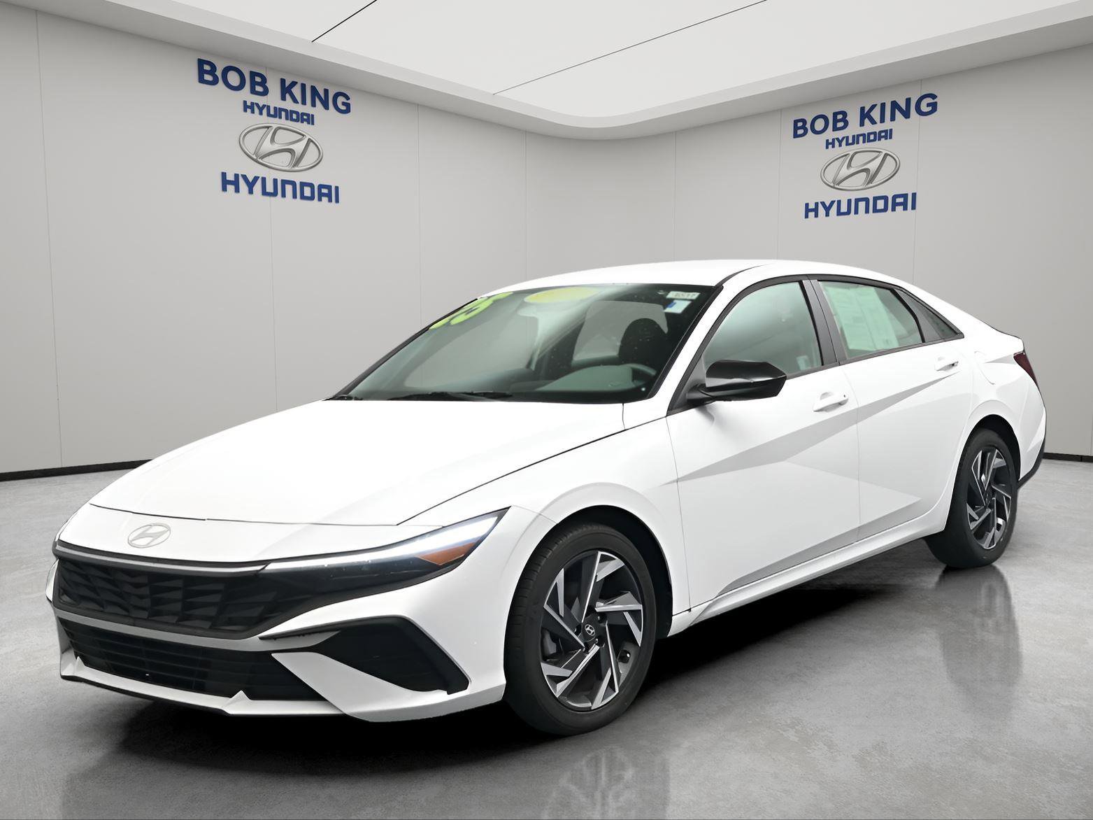 Certified 2025 Hyundai Elantra Sport image 1