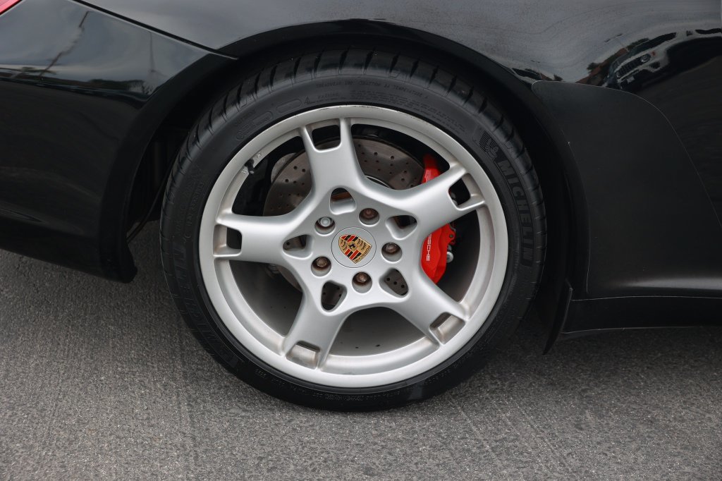 Used 2006 Porsche 911 Carrera S RWD image 11