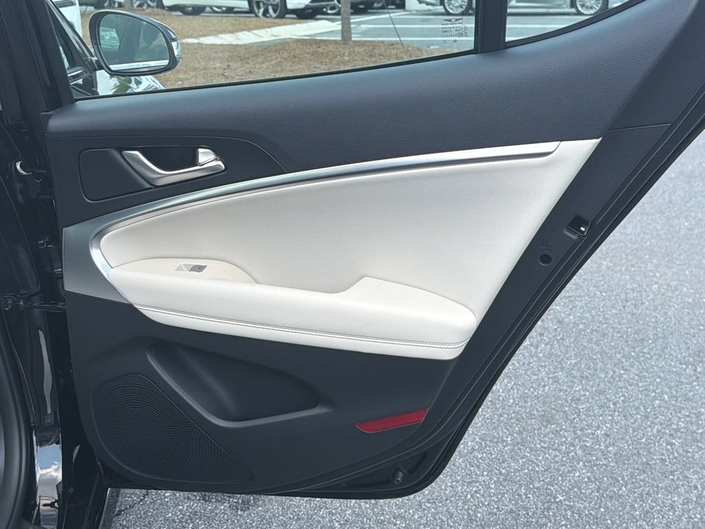 New 2026 Genesis G70 2.5T RWD image 18
