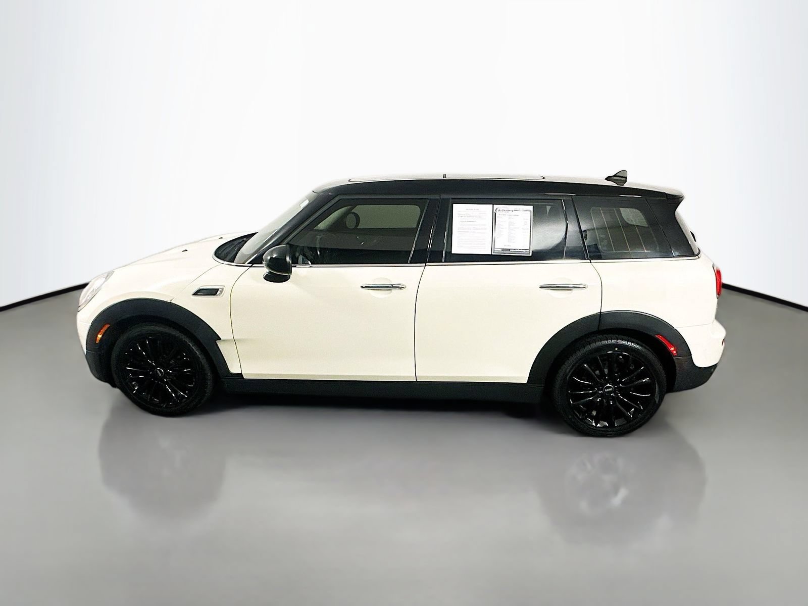 Used 2019 MINI Cooper Clubman FWD image 4