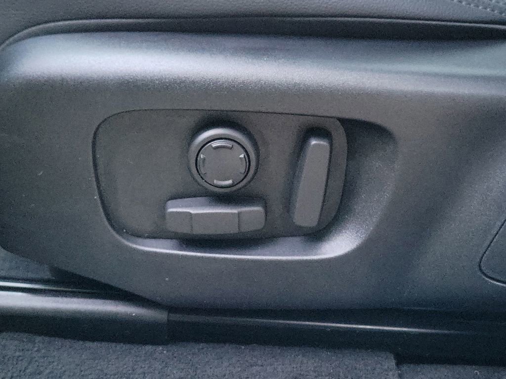 Used 2025 Land Rover Range Rover Velar Dynamic SE AWD/4WD image 30