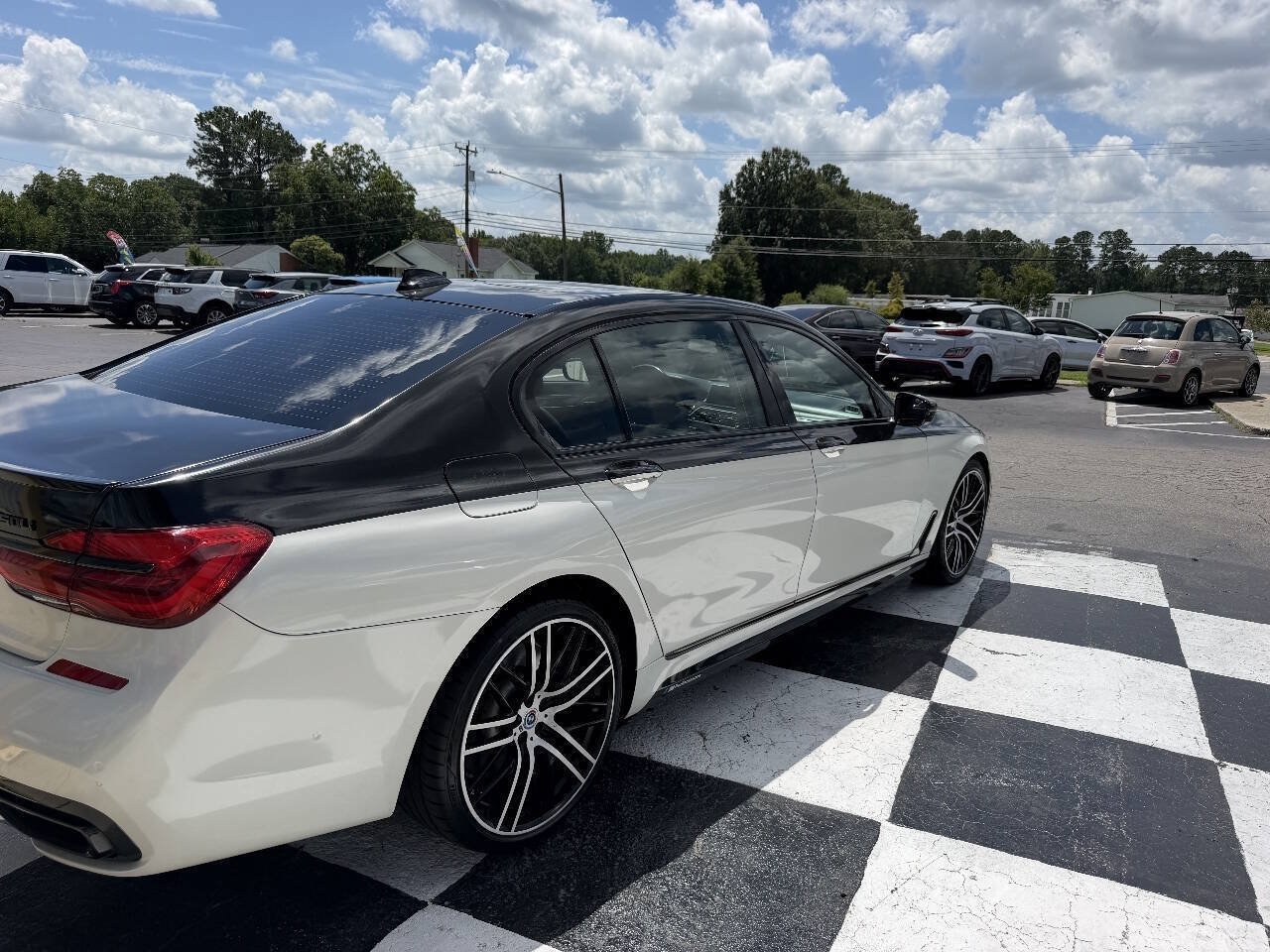 Used 2017 BMW 750i xDrive AWD/4WD image 6