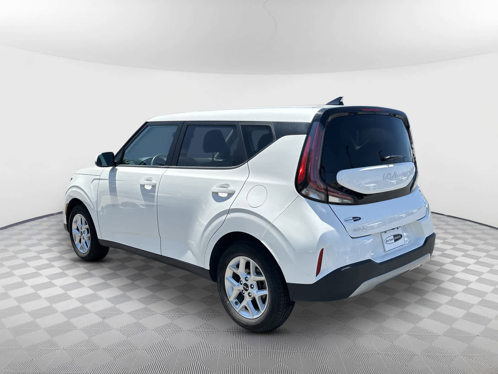 Used 2023 Kia Soul LX w/ LX Technology Package FWD image 5