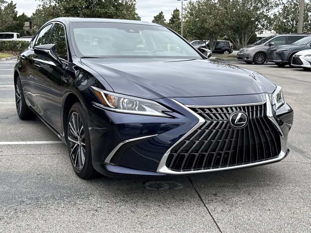 Used 2025 Lexus ES 350 w/ Premium Package FWD image 12