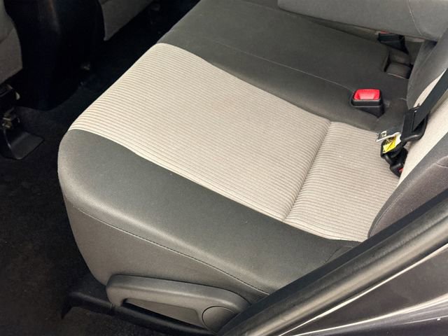 Used 2015 Toyota RAV4 LE image 30