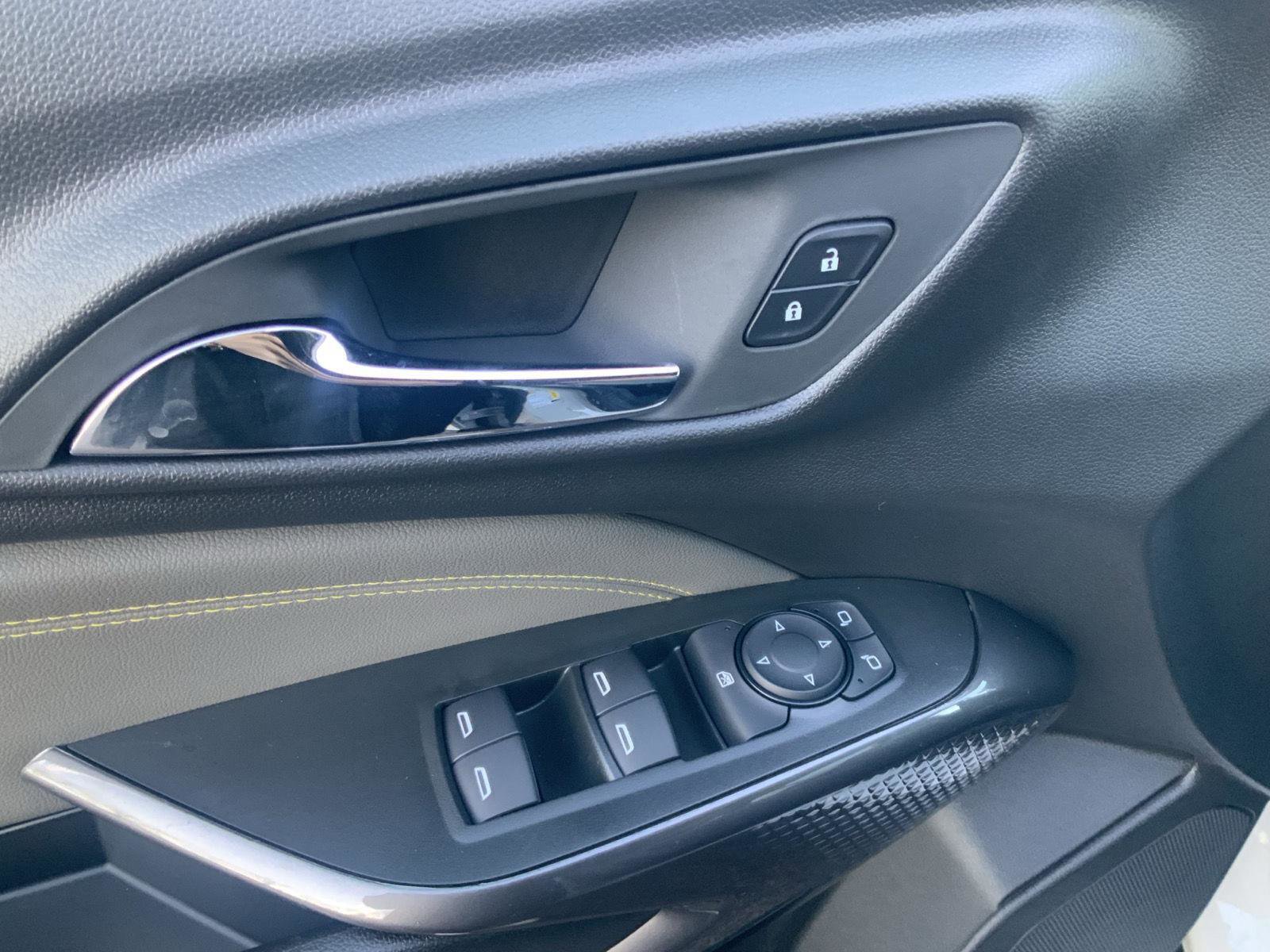 New 2026 Chevrolet Trax ACTIV w/ Driver Confidence Package image 23