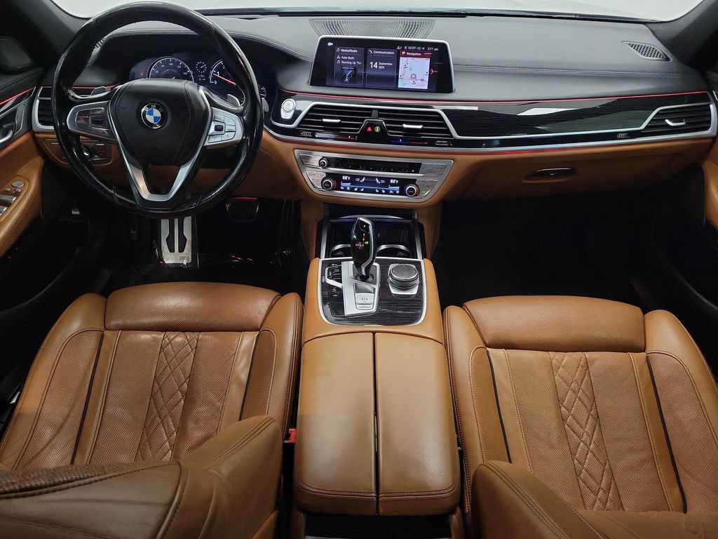 Used 2019 BMW 750i xDrive w/ M Sport Package AWD/4WD image 13