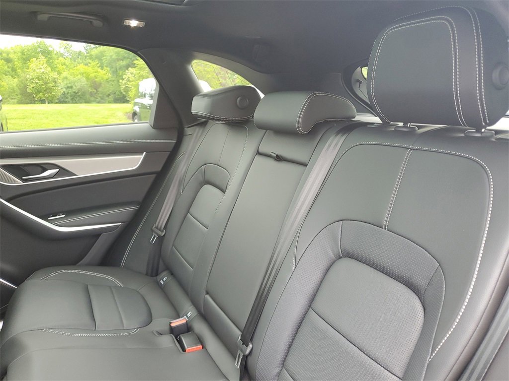 New 2026 Jaguar F-PACE R-Dynamic S image 30
