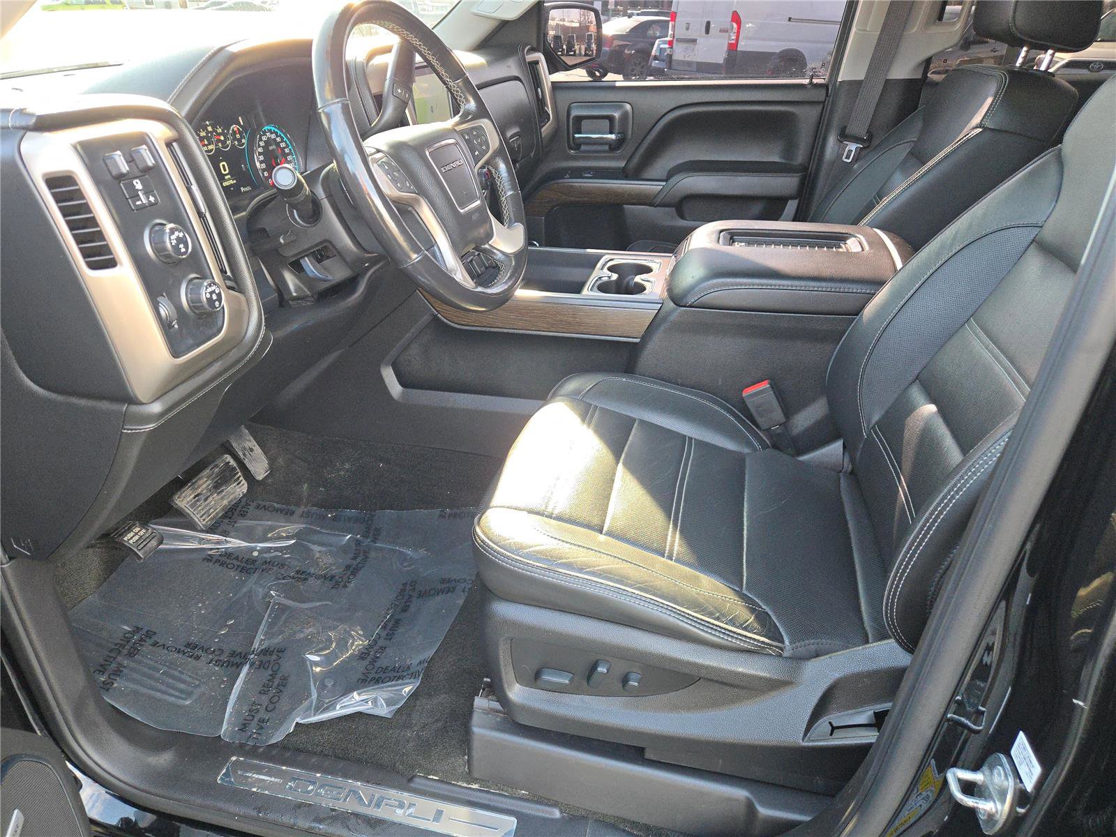Used 2018 GMC Sierra 1500 Denali image 25